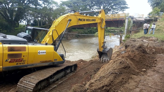 Más de 80 equipos de maquinaria amarilla atienden ola invernal y vías en el Cauca Más de 80 equipos de maquinaria amarilla atienden ola invernal y vías en el Cauca
