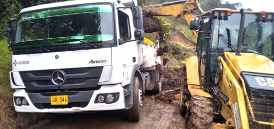 Más de 80 equipos de maquinaria amarilla atienden ola invernal y vías en el Cauca Más de 80 equipos de maquinaria amarilla atienden ola invernal y vías en el Cauca