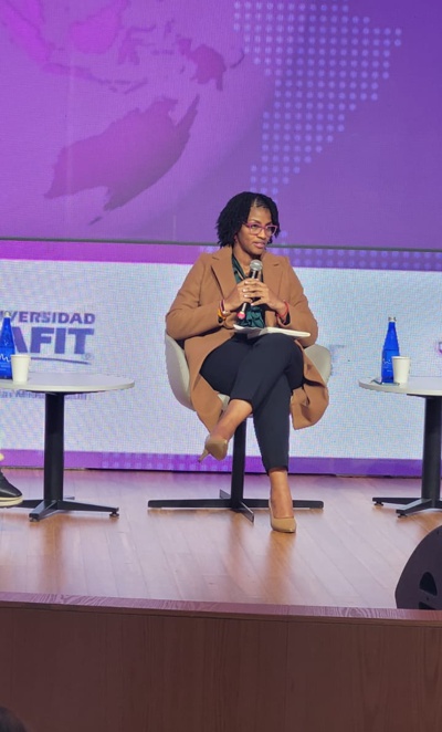 Alcaldesa de Timbiquí participó en Panel Nacional de Competitividad Alcaldesa de Timbiquí participó en Panel Nacional de Competitividad