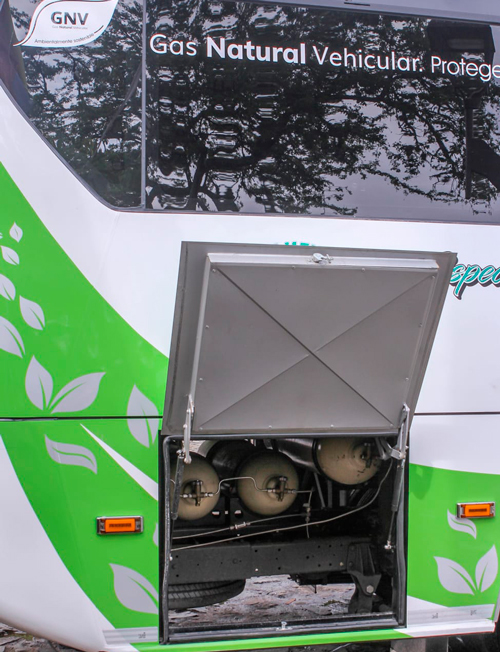 Primera flota de servicio especial 100% a gas natural Primera flota de servicio especial 100% a gas natural