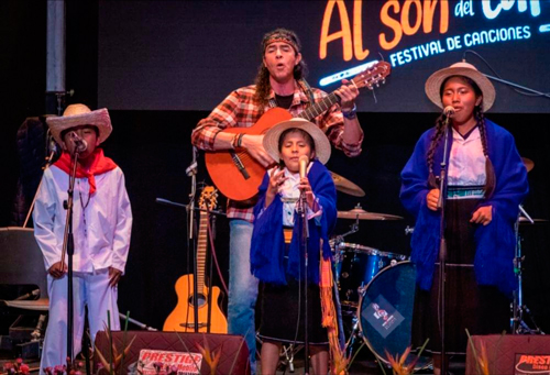 Un canto a la paz 'Al Son del Café' Un canto a la paz 'Al Son del Café'