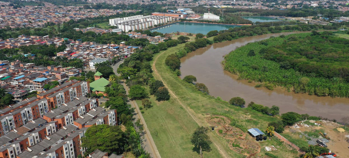 23 kilómetros del Jarillón de Cali ya están reforzados 23 kilómetros del Jarillón de Cali ya están reforzados