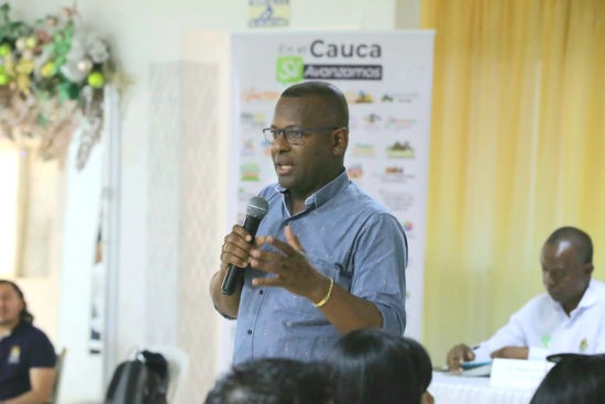 Agua potable para el Cauca, un compromiso del Gobierno Nacional - Elías Larrahondo Gobernador del Cauca Agua potable para el Cauca, un compromiso del Gobierno Nacional - Elías Larrahondo Gobernador del Cauca