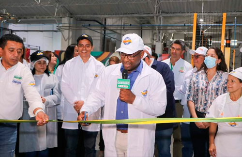 Aguardiente caucano cuenta con nueva línea de envasado