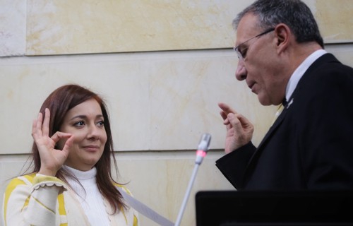 El carrusel de convenios de Roy Barreras