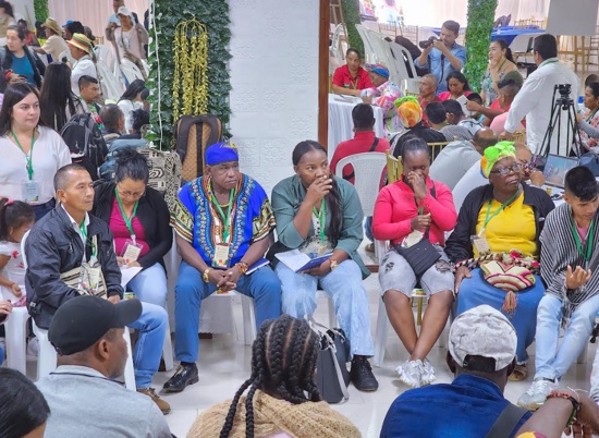 Indígenas y Afros tratan temas de restitución de tierras en el Cauca Indígenas y Afros tratan temas de restitución de tierras en el Cauca