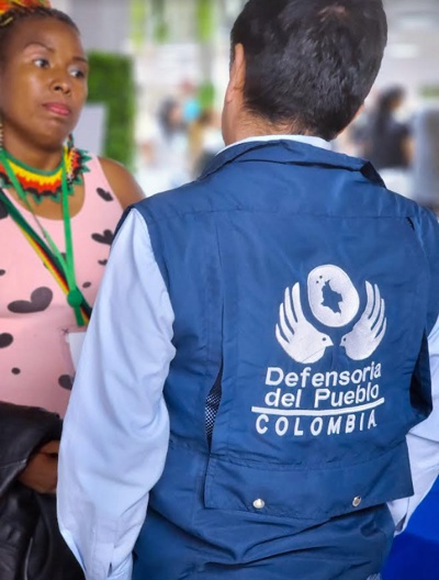 Diálogos entre comunidades étnicas y gobierno para restitución de tierras Diálogos entre comunidades étnicas y gobierno para restitución de tierras