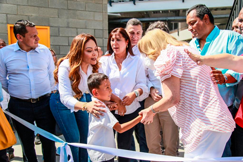 Estudiantes de Guacarí alegres por nuevo Colegio 10 Estudiantes de Guacarí alegres por nuevo Colegio 10