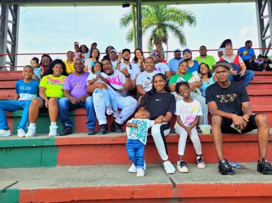 Familia, fútbol y paz, el mensaje de los portejadeños - Familia Viáfara
