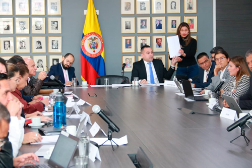 Reforma laboral comienza a cerrar la brecha con la clase obrera Reforma laboral comienza a cerrar la brecha con la clase obrera
