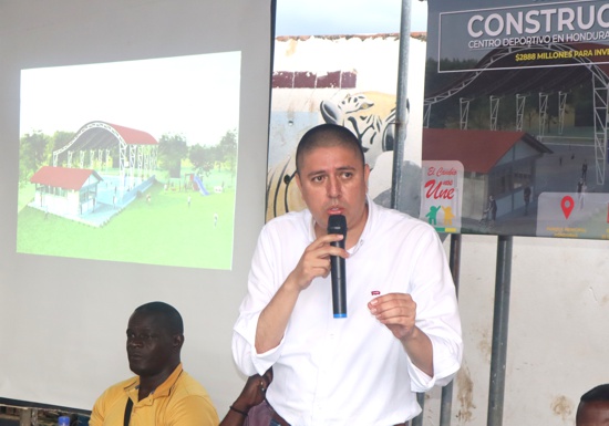Socializan construcción de Centro Deportivo en Honduras, Buenos Aires - Oscar Eduin López - Alcalde Socializan construcción de Centro Deportivo en Honduras, Buenos Aires - Oscar Eduin López - Alcalde