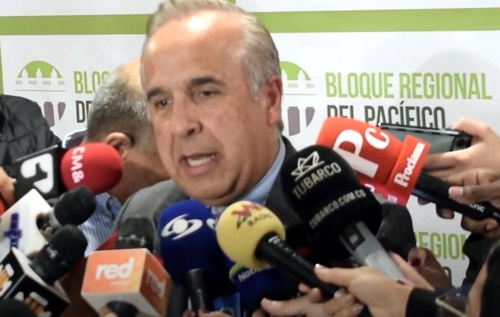 Ministro de Transporte Guillermo Reyes Bloque Parlamentario Regional del Pacífico