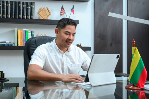 Roller Escobar Gómez Alcalde de Villa Rica
