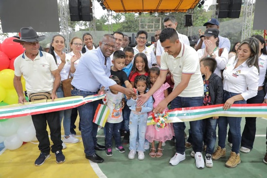 $16.000 millones para infraestructura deportiva y 'Revolución Vial' $16.000 millones para infraestructura deportiva y 'Revolución Vial'