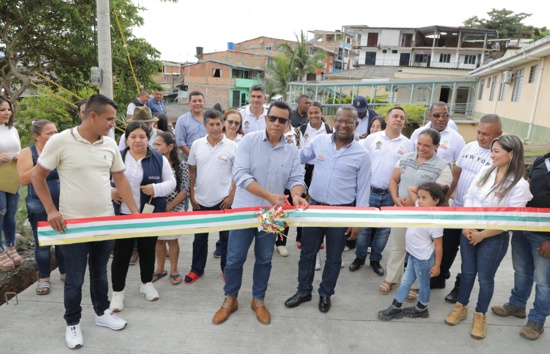 $16.000 millones para infraestructura deportiva y 'Revolución Vial' $16.000 millones para infraestructura deportiva y 'Revolución Vial'