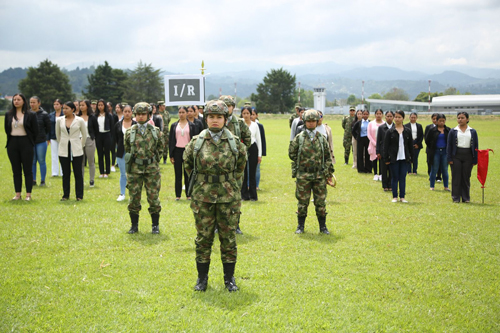 39 mujeres caucanas ingresaron a prestar el servicio militar 39 mujeres caucanas ingresaron a prestar el servicio militar
