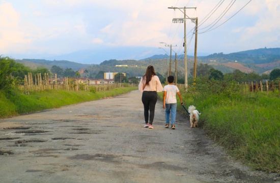 Alcaldía socializa el proyecto de la Avenida de los Próceres con la comunidad.