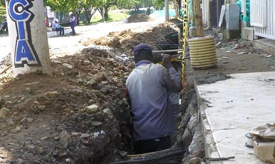 Avanzan labores de reposición de redes de acueducto y alcantarillado en la Calle 16 entre carreras 7 y 9 en Quilichao Avanzan labores de reposición de redes de acueducto y alcantarillado en la Calle 16 entre carreras 7 y 9 en Quilichao