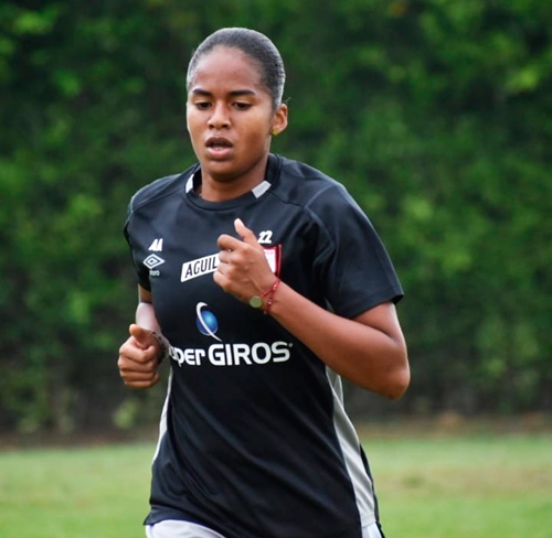La quilichagueña estrella del fútbol femenino La quilichagueña estrella del fútbol femenino
