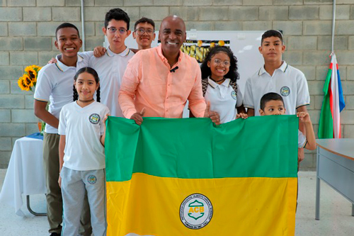 un ambiente de aprendizaje se inaugura en Cali