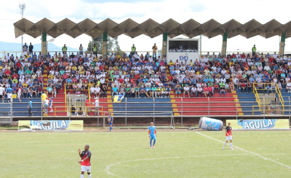 EL REMATE DEL ESTADIO CIRO LÓPEZ EL REMATE DEL ESTADIO CIRO LÓPEZ