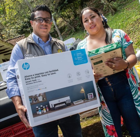 Jóvenes de Popayán recibieron su capital semilla Jóvenes de Popayán recibieron su capital semilla