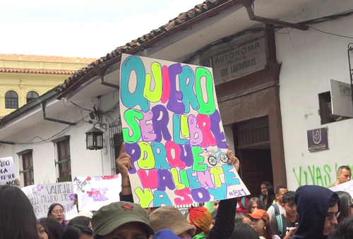 Las mujeres unidas por la defensa de la vida y la libertad Las mujeres unidas por la defensa de la vida y la libertad
