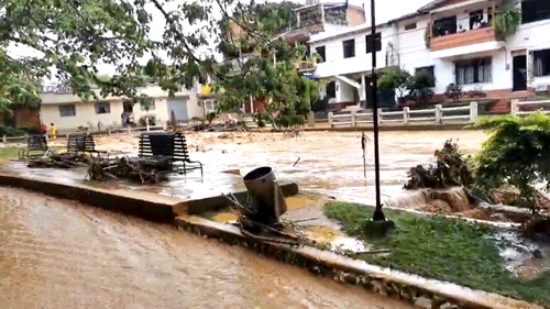 Piscina Municipal - Se desbordó el río Quilichao