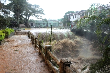 Piscina Municipal - Se desbordó el río Quilichao