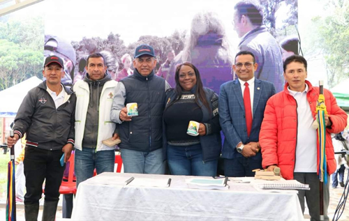 Protegiendo la naturaleza y cultura indígena en Termacolores 