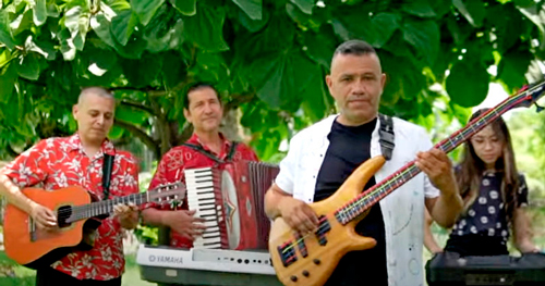 “Si tengo deudas canto y se me olvida que tengo que pagar”