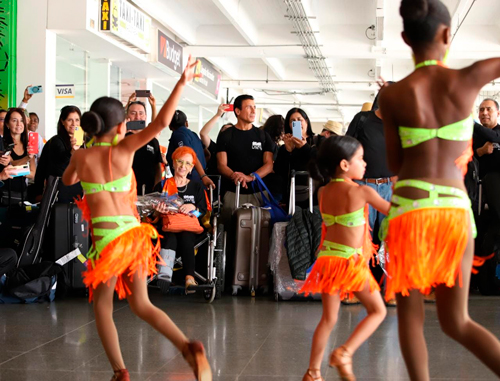 Chilenos llegan al I Encuentro Mundial de las Culturas Populares Chilenos llegan al I Encuentro Mundial de las Culturas Populares