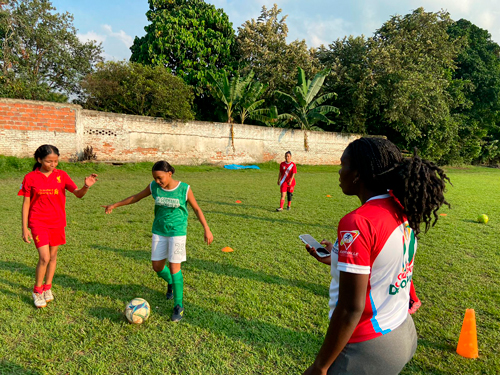 Inicia Mundialito de Fútbol Femenino Inicia Mundialito de Fútbol Femenino