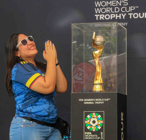 bienvenida al trofeo del Mundial Femenino de la FIFA 2023 bienvenida al trofeo del Mundial Femenino de la FIFA 2023