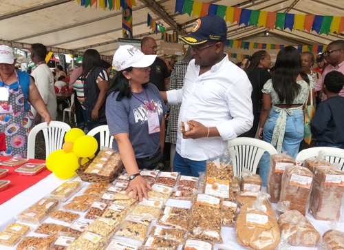 Apoyo a mujeres emprendedoras caucanas