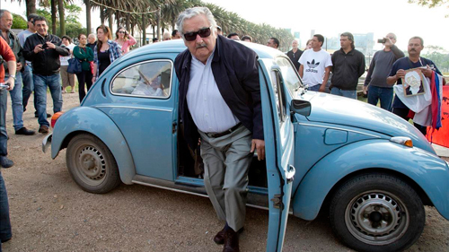 Pepe Mujica: “Vivo como digo y digo lo que pienso” Pepe Mujica: “Vivo como digo y digo lo que pienso”