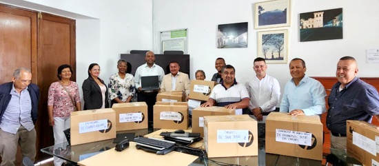 Se entregaron equipos de cómputo a Instituciones Educativas en el Cauca Se entregaron equipos de cómputo a Instituciones Educativas en el Cauca