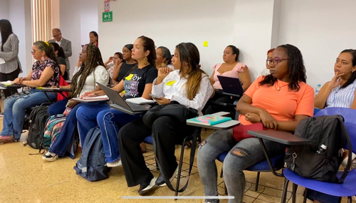 Apoyo para estudiantes con discapacidad y talentos excepcionales Apoyo para estudiantes con discapacidad y talentos excepcionales