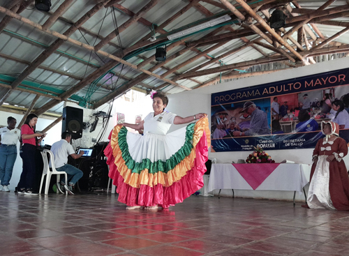 Adultos mayores celebraron el día de la madre 