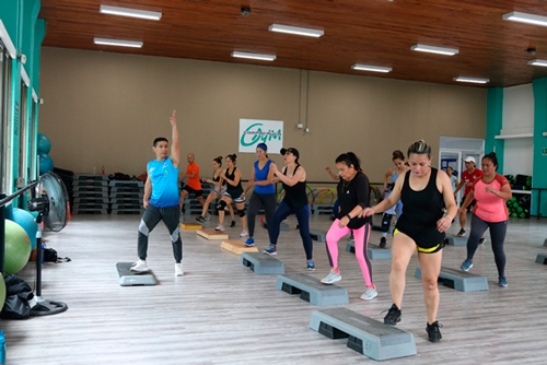Espacios deportivos en Comfacauca. Espacios deportivos en Comfacauca.