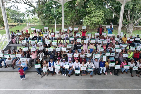 Formalizan 206 predios rurales de familias caucanas