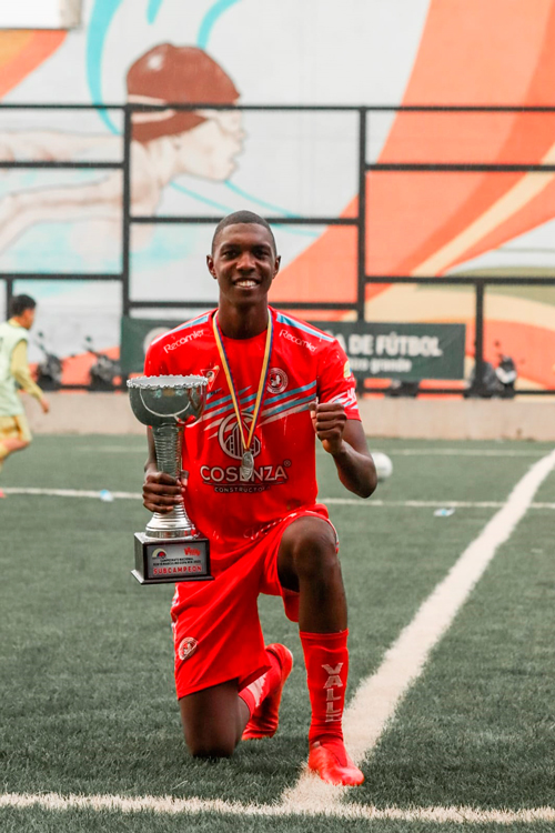 Futbolista quilichagüeño, promesa del balompié colombiano Futbolista quilichagüeño, promesa del balompié colombiano