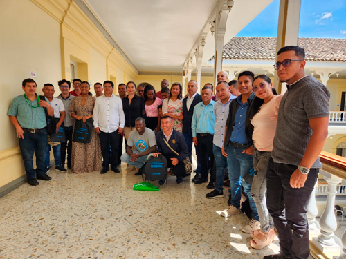 Gobierno Departamental resuelve necesidades educativas.
