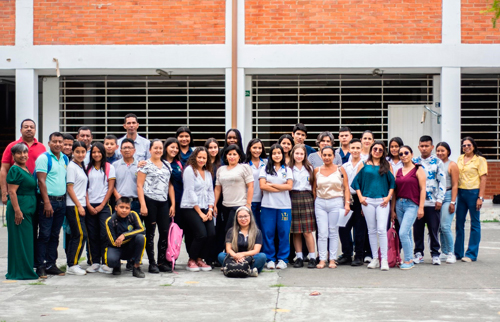 Mediación escolar transforma la convivencia estudiantil.