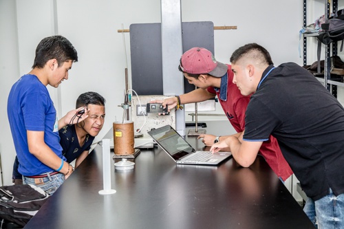 Universidad del Cauca mejoró su posición en los rankings Scimago y Webometrics - Colombia 2023 Universidad del Cauca mejoró su posición en los rankings Scimago y Webometrics - Colombia 2023