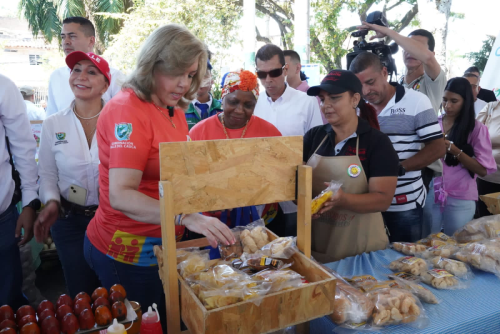 'Cali, Volvamos A Sonreír’ en comuna 4 con mercado campesino 'Cali, Volvamos A Sonreír’ en comuna 4 con mercado campesino
