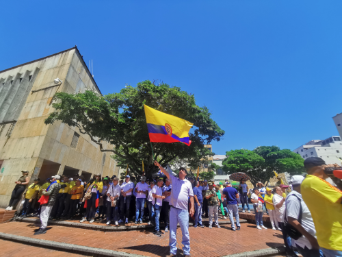 Manifestación el día de los héroes de la nación 