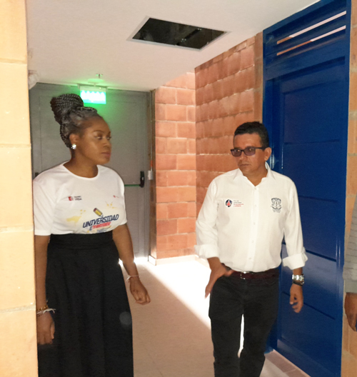 "Avanzamos recibiendo la historia de la educación en Colombia"