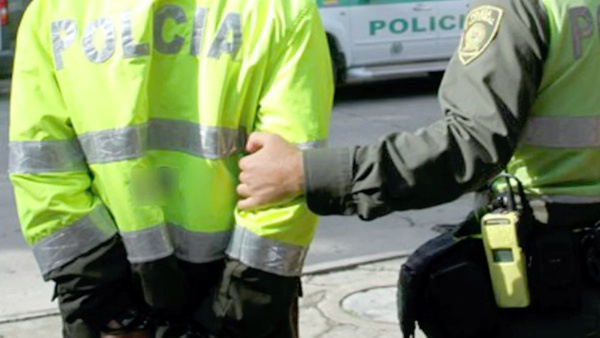 Capturados cuatro policías por fuga de presos en Santander de Quilichao Capturados cuatro policías por fuga de presos en Santander de Quilichao