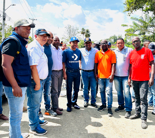 Después de 40 años se pavimenta Veredas Unidas Después de 40 años se pavimenta Veredas Unidas